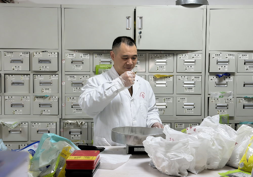 查出肺结节别慌！成都经方堂熊杰主任教你科学应对